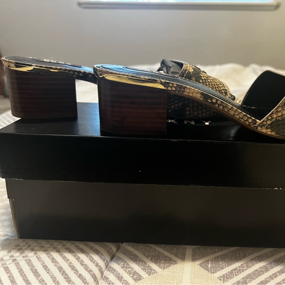DKNY Python Print Sandal - Picture 3 of 4